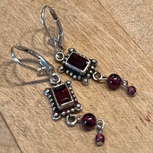Sundance Red Garnet Sterling Silver Earrings – new in box - Picture 2 of 4